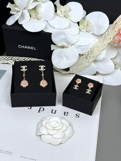 [LUXORA]26C Pink Camellia Enamel Pendant with Double C Earrings
