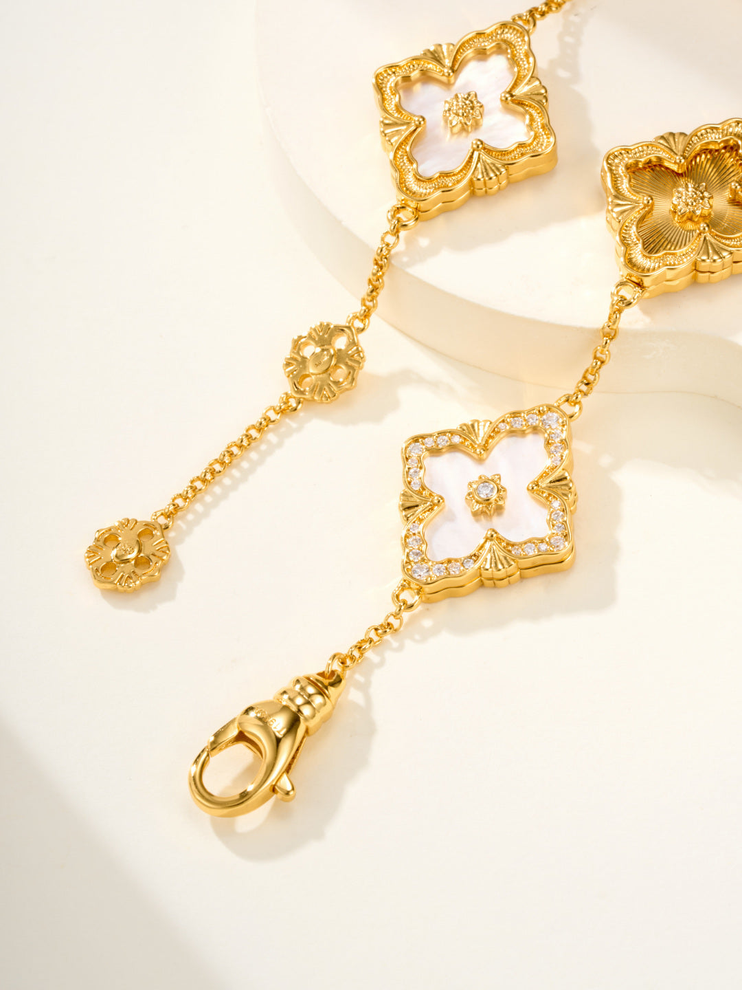 [LUXORA]B.C.L ENAMELED Five-Flower Bracelet（Various Colors) BIG SIZE