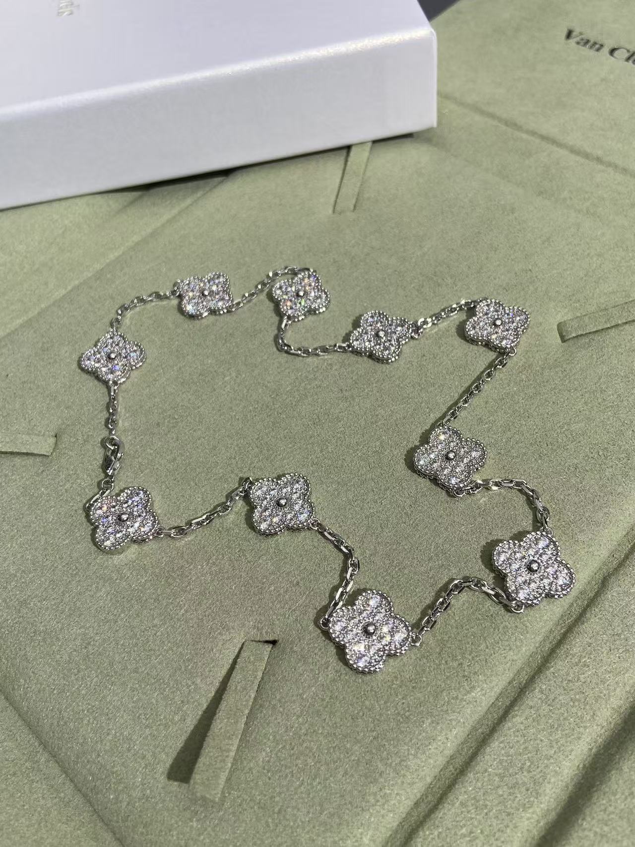 [LUXORA]CLOVER 10 MOTIFS  FULL DIAMOND NECKLACE