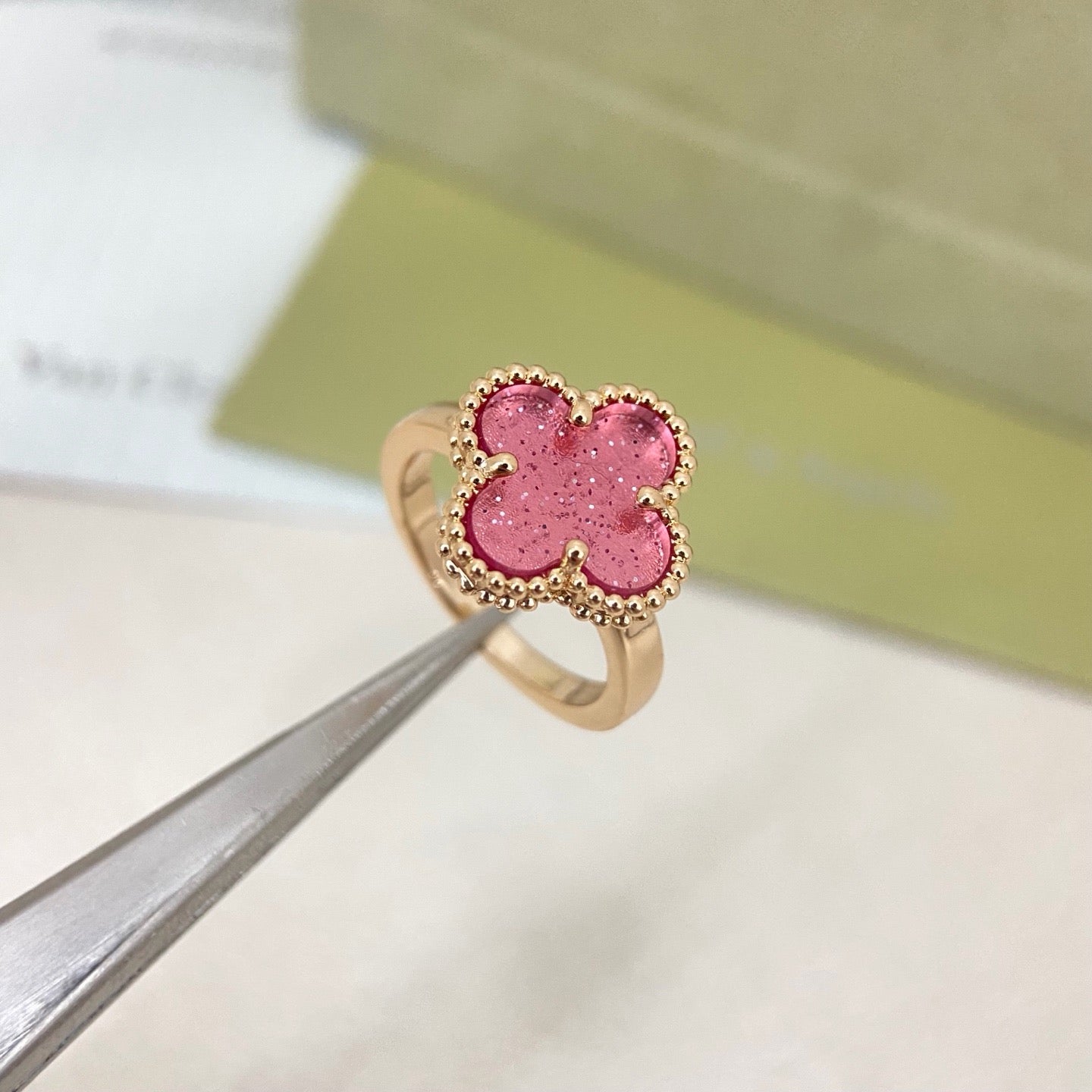 [⭐JeweliWhal]NEW ROSE QUARTZ FOUR-LEAF CLOVER RING