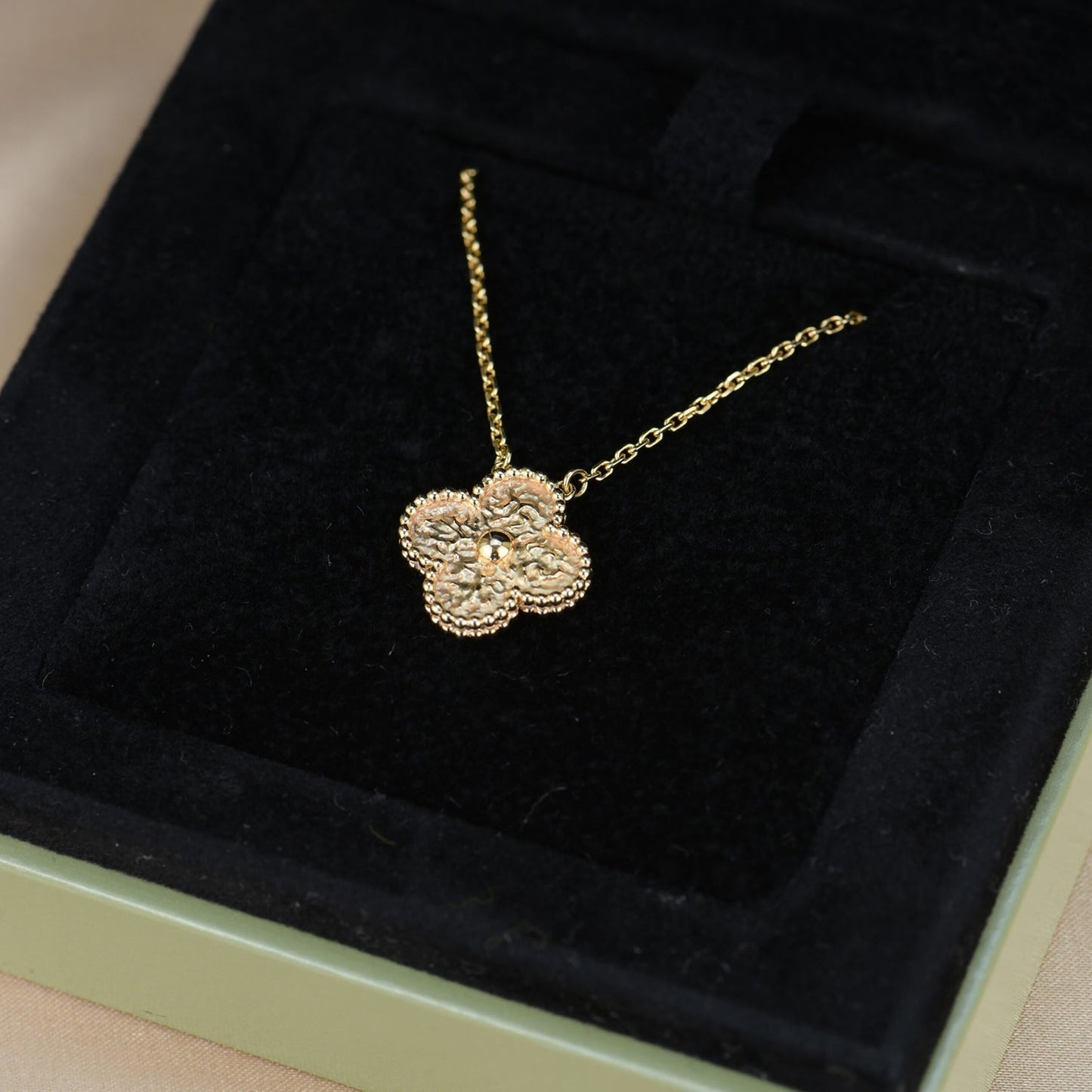 [LUXORA]CLOVER 15MM  BRONZING NECKLACE