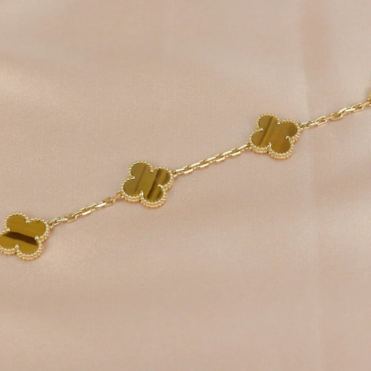 [LUXORA] CLOVER 5 MOTIFS TIGER EYE BRACELET COLLECTION