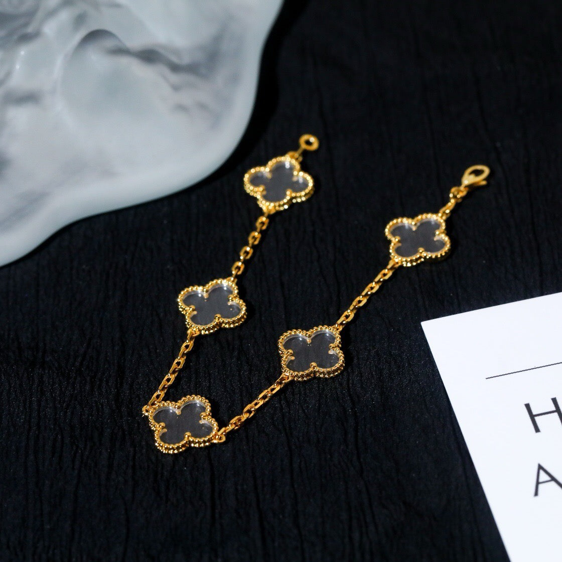 [LUXORA]CLOVER 5 MOTIF ROCK CRYSTAL BRACELET