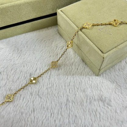 [LUXORA]CLOVER 6 MOTIF DIAMOND LASER BRACELET