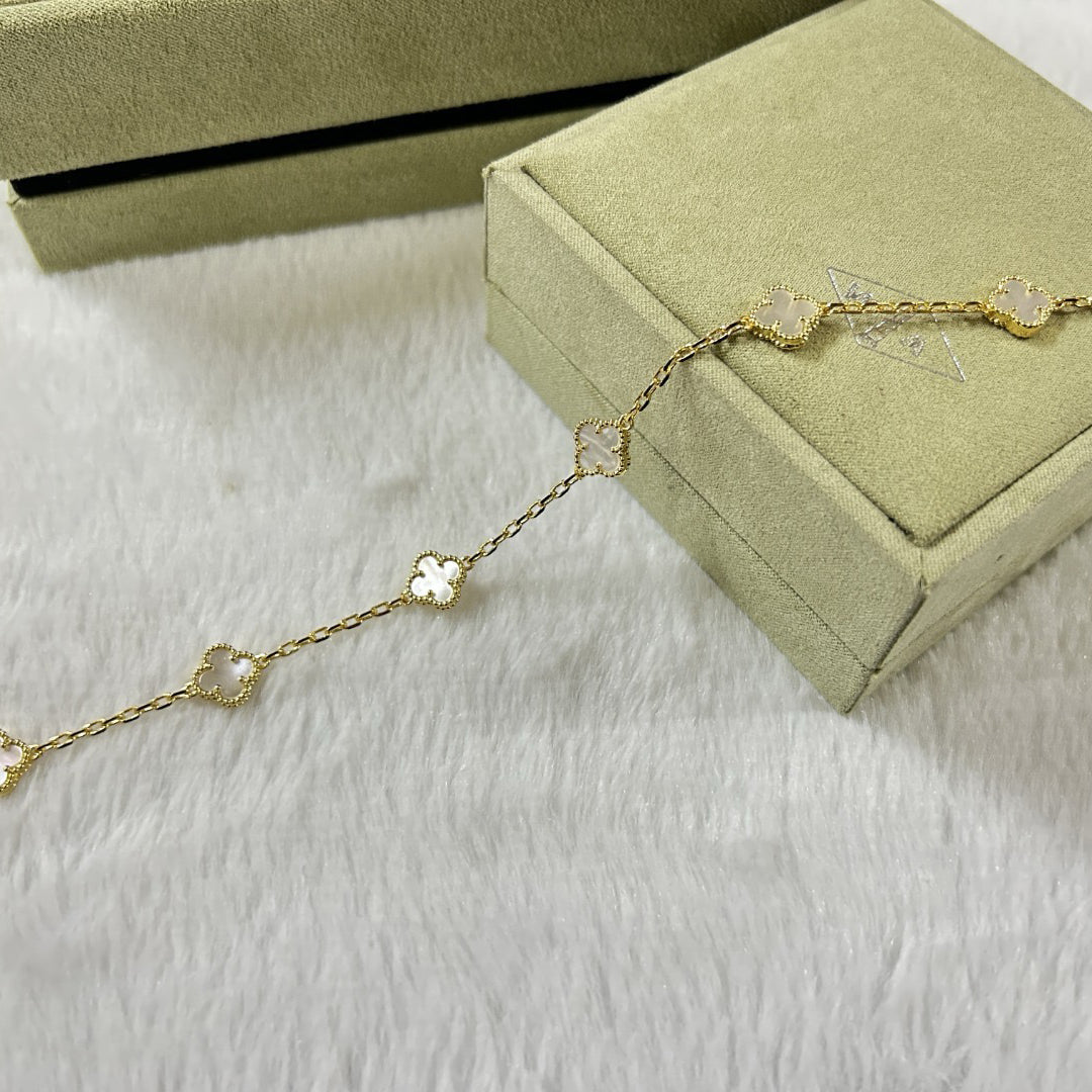 [LUXORA]CLOVER 6 MOTIF WHITE MOP BRACELET