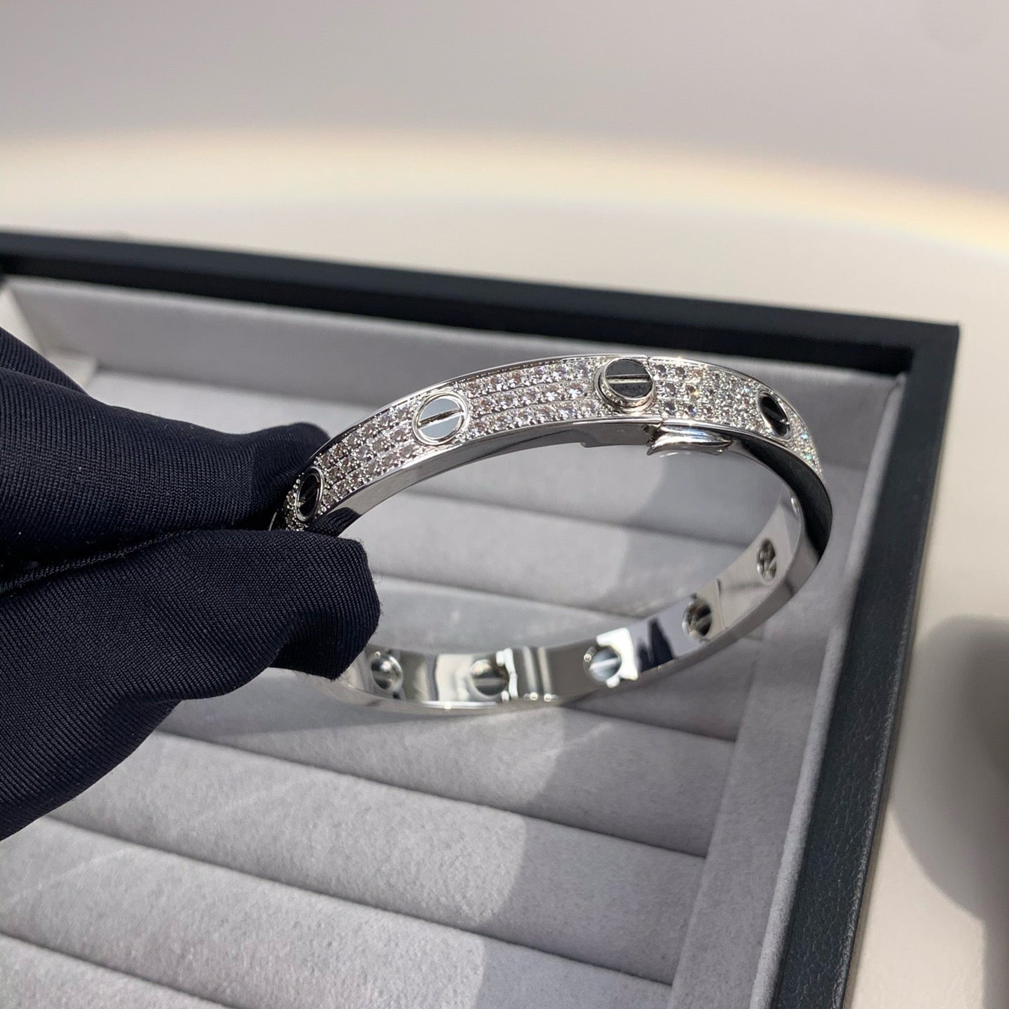 [LUXORA]LOVE BRACELET 6.1MM DIAMOND-PAVED CERAMIC