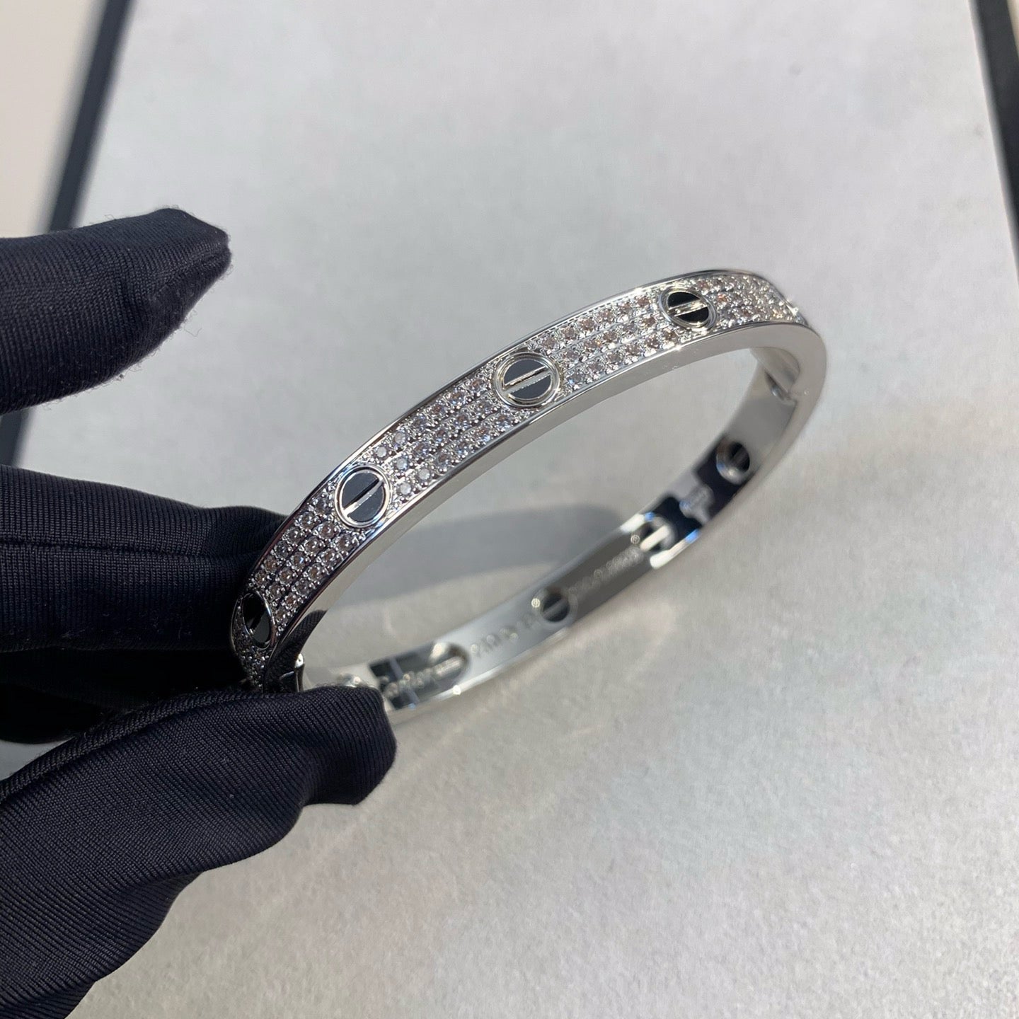[LUXORA]LOVE BRACELET 6.1MM DIAMOND-PAVED CERAMIC