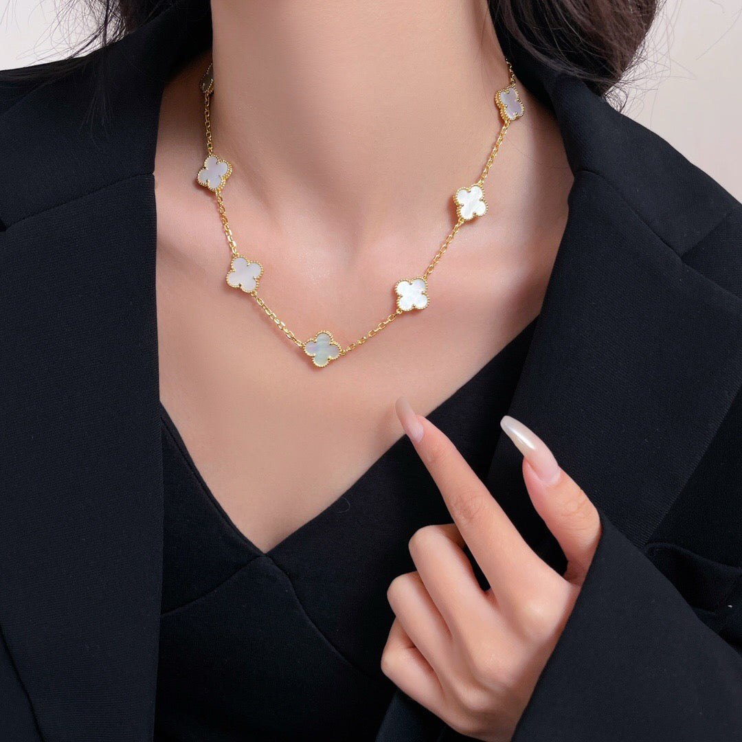 [LUXORA]CLOVER 10 MOTIFS WHITE MOTHER OF PEARL NECKLACE