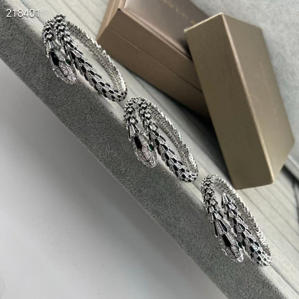 [⭐JeweliWhal]NEW OBSIDIAN & DIAMOND SERPENT BRACELET
