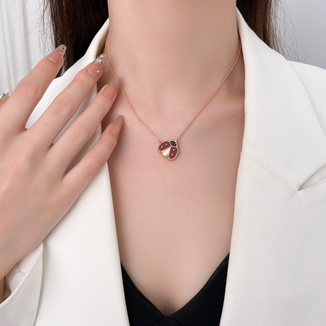 [LUXORA]LUCKY  CARNELIANS LADYBUG NECKLACE