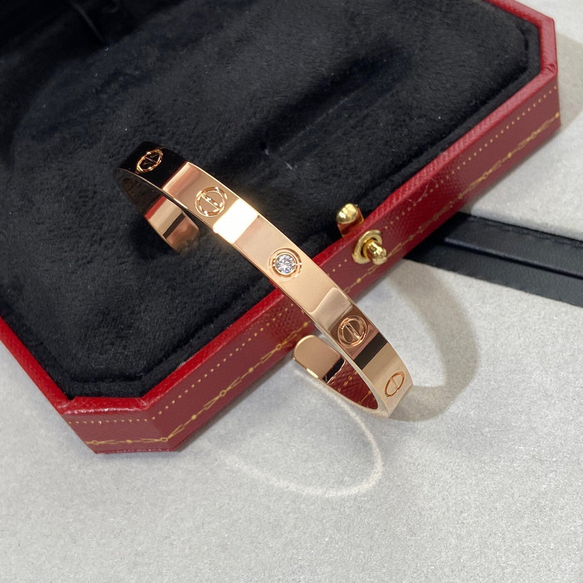 [⭐JeweliWhal]LOVE BRACELET 6.1MM 1 DIAMOND OPEN CUFF