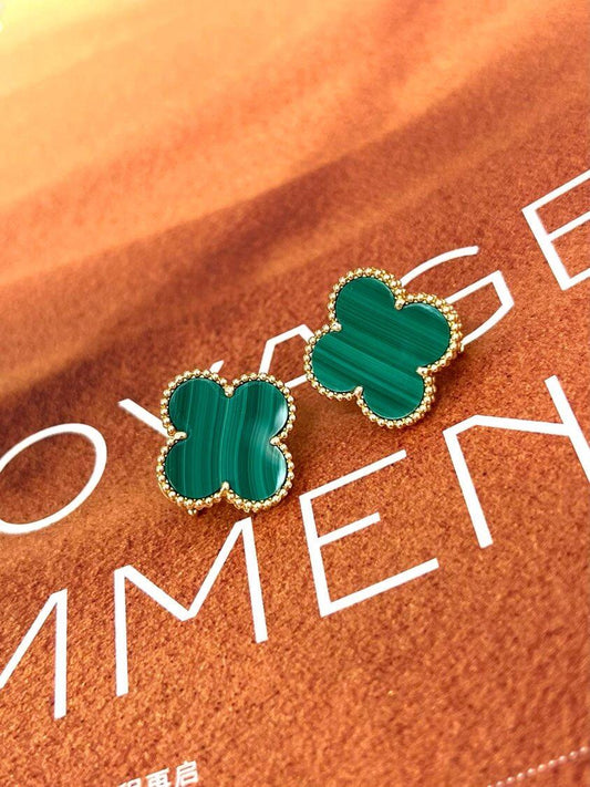 [LUXORA] CLOVER LARGE (20mm) 1 MOTIFS GREENER MOP STUD EARRINGS