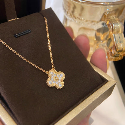 [LUXORA]CLOVER 15MM DIAMOND SINGLE FLOWER NECKLACE