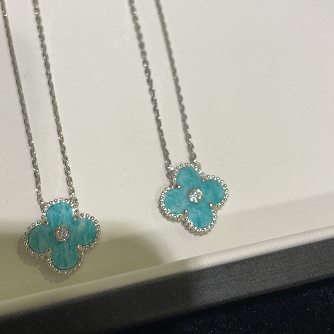 [LUXORA]CLOVER 15MM DIAMOND SVRES PORCELAIN  NECKLACE SILVER