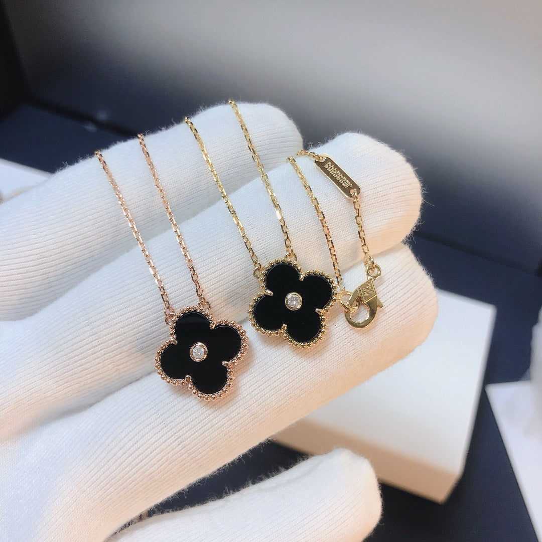 [LUXORA]CLOVER 15MM DIAMOND ONYX NECKLACE