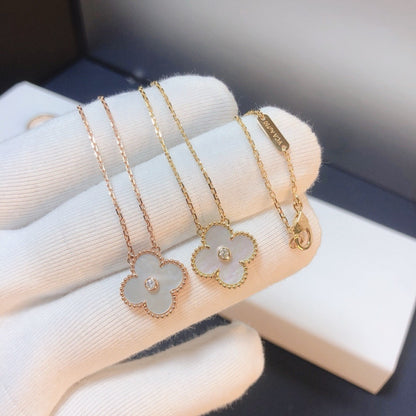 [LUXORA]CLOVER 15MM DIAMOND WHITE FRITILLARIA NECKLACE