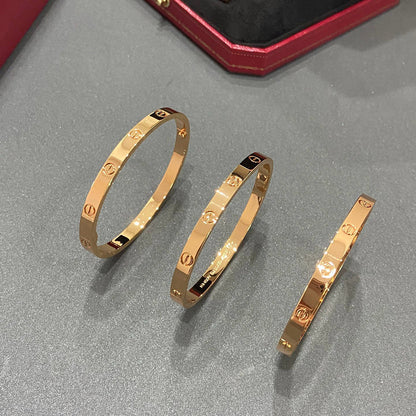 [⭐JeweliWhal]LOVE BRACELET 4.8MM