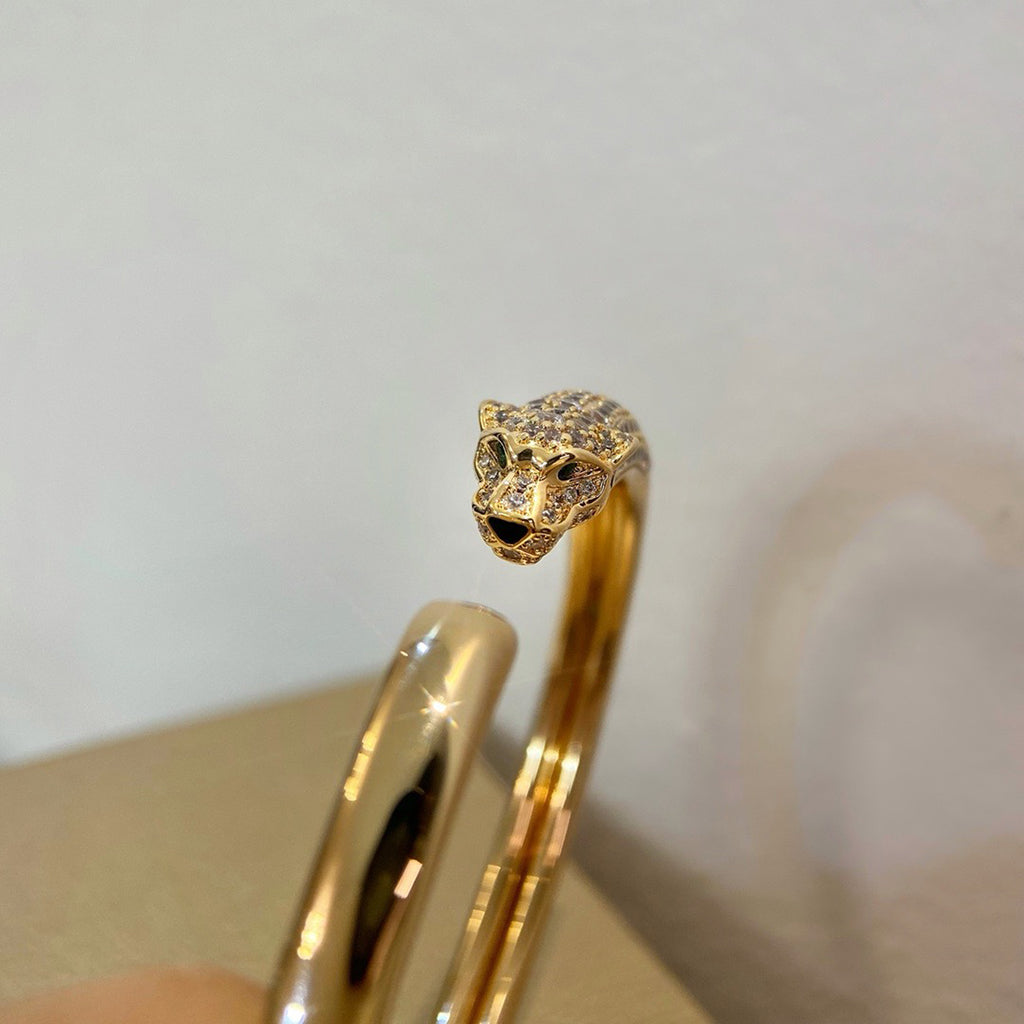 [⭐JeweliWhal]PANTHERE HALF DIAMOND OPEN BRACELET