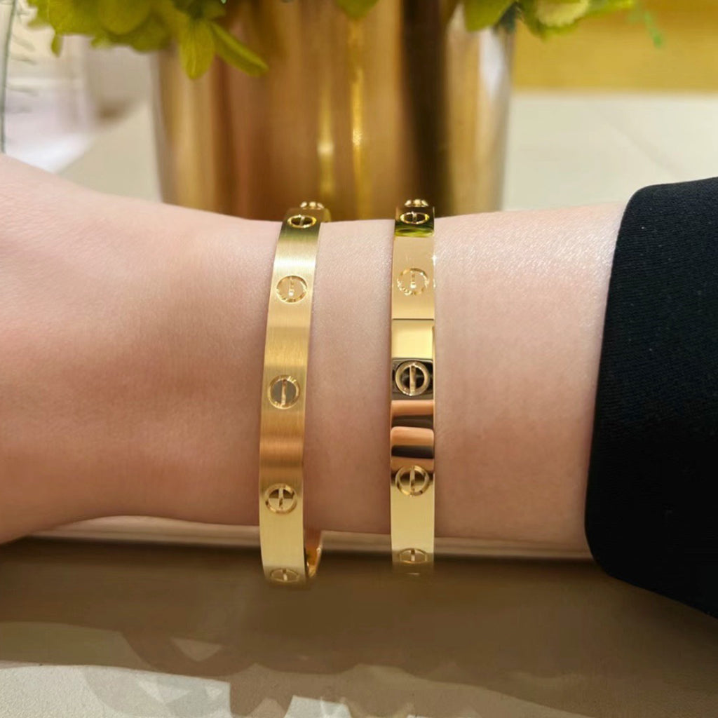 [⭐JeweliWhal]LOVE BRACELET 6.1MM BRUSHED