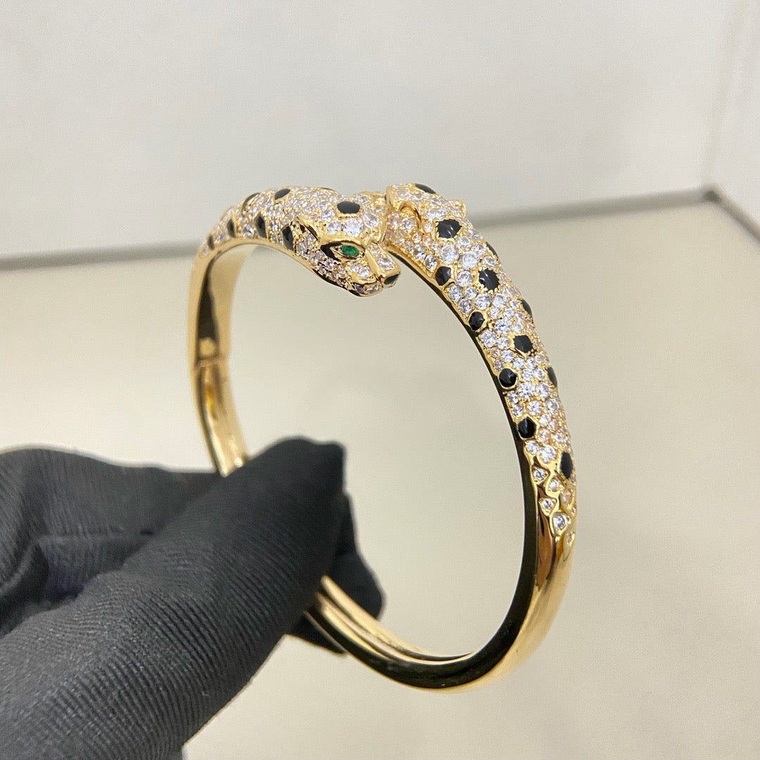 [⭐JeweliWhal]PANTHERE DOUBLE HEADED HALF DIAMOND OPEN BRACELET