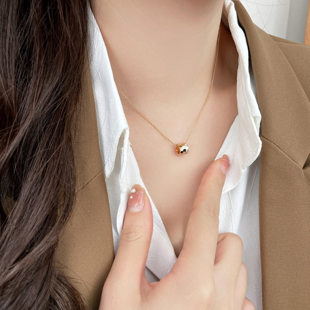 [LUXORA]BEE MINI PEDANT DIAMOND NECKLACE