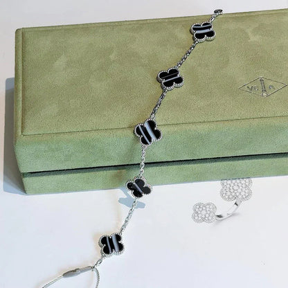 [LUXORA] CLOVER 5 MOTIF PULSAR STONE BRACELET COLLECTION