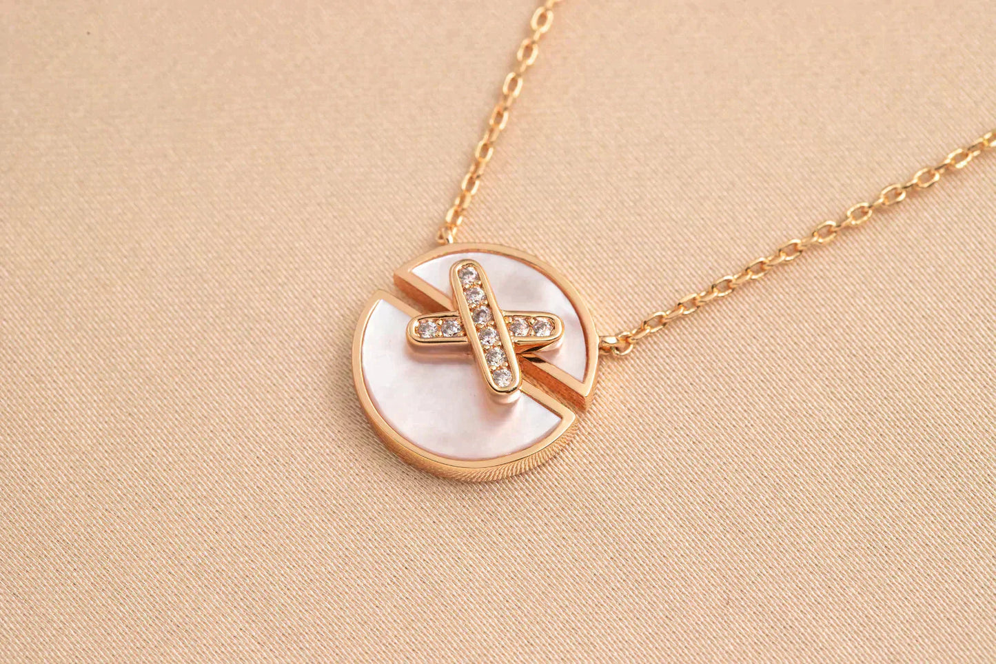 [LUXORA]JEUX DE ROSE GOLD DIAMOND NECKLACE