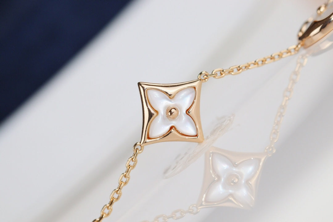 [LUXORA]LEAF CLOVER BRACELET
