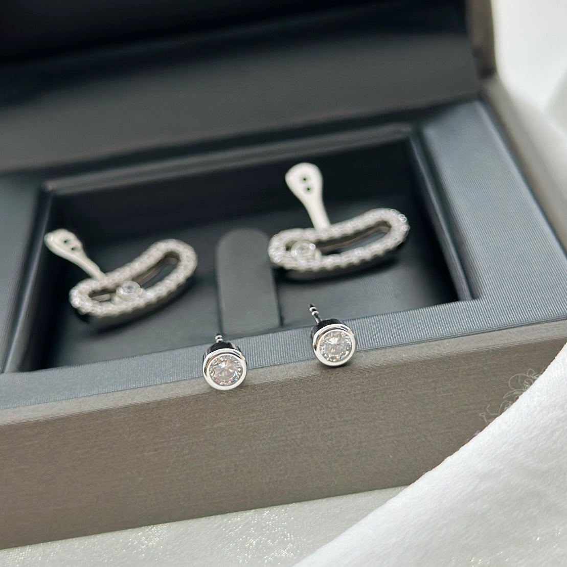 [LUXORA]MOVE UNO SILVER DIAMOND EARRINGS