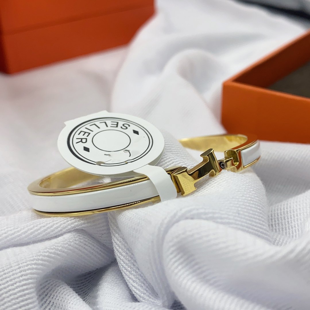 [LUXORA]CLASSIC HM CLIC WHITE 8MM ENAMEL BRACELET