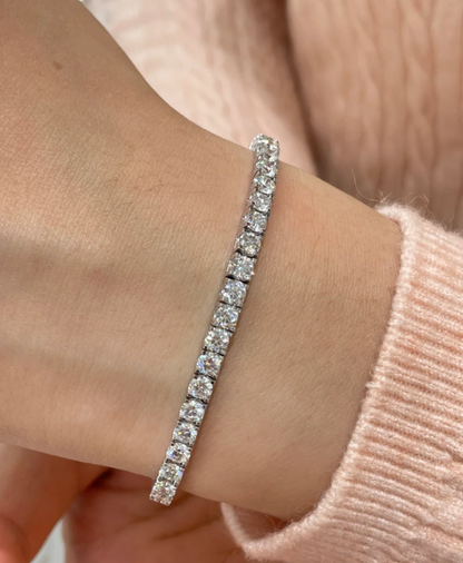 [LUXORA]  CLASSIC BASEBALL BRACELAT, 52 DIAMOND