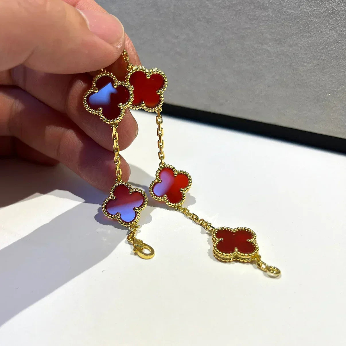 [LUXORA] CLOVER 5 MOTIF RED CORNELIAN BRACELET COLLECTION