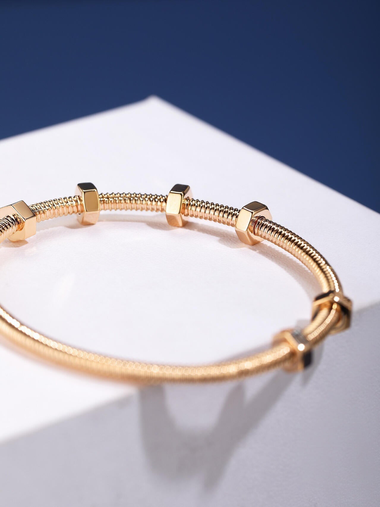 [LUXORA jewelrys]CT THREADED BRACELET
