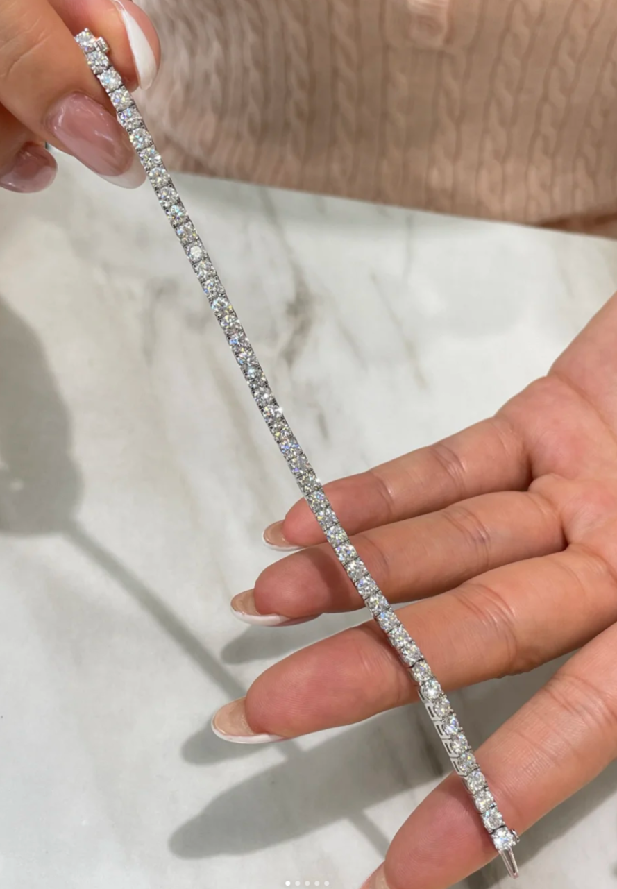 [LUXORA]  CLASSIC BASEBALL BRACELAT, 52 DIAMOND