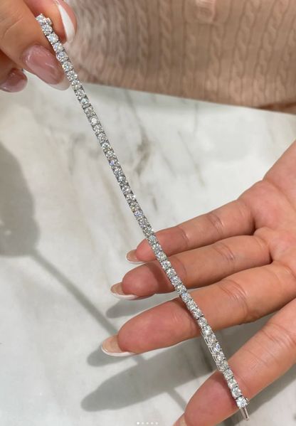 [LUXORA]  CLASSIC BASEBALL BRACELAT, 52 DIAMOND