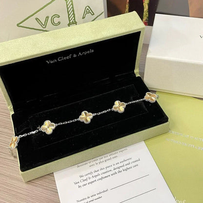 [LUXORA] CLOVER 5 MOTIF LASER BRACELET COLLECTION