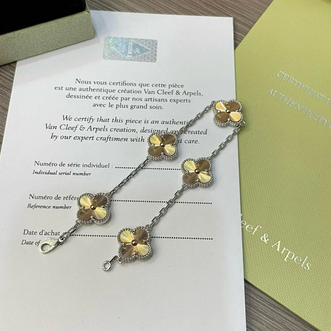 [LUXORA] CLOVER 5 MOTIF LASER BRACELET COLLECTION