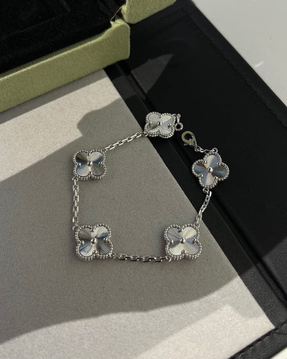 [LUXORA] CLOVER 5 MOTIF LASER BRACELET COLLECTION